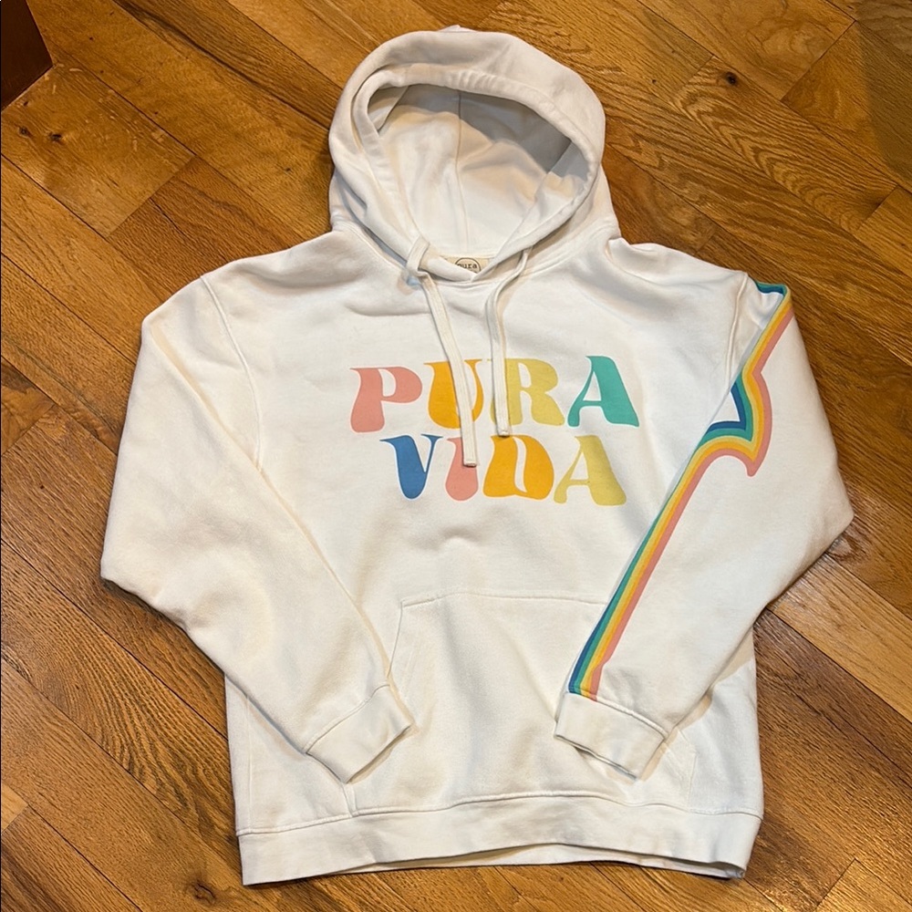• Pura Vida •